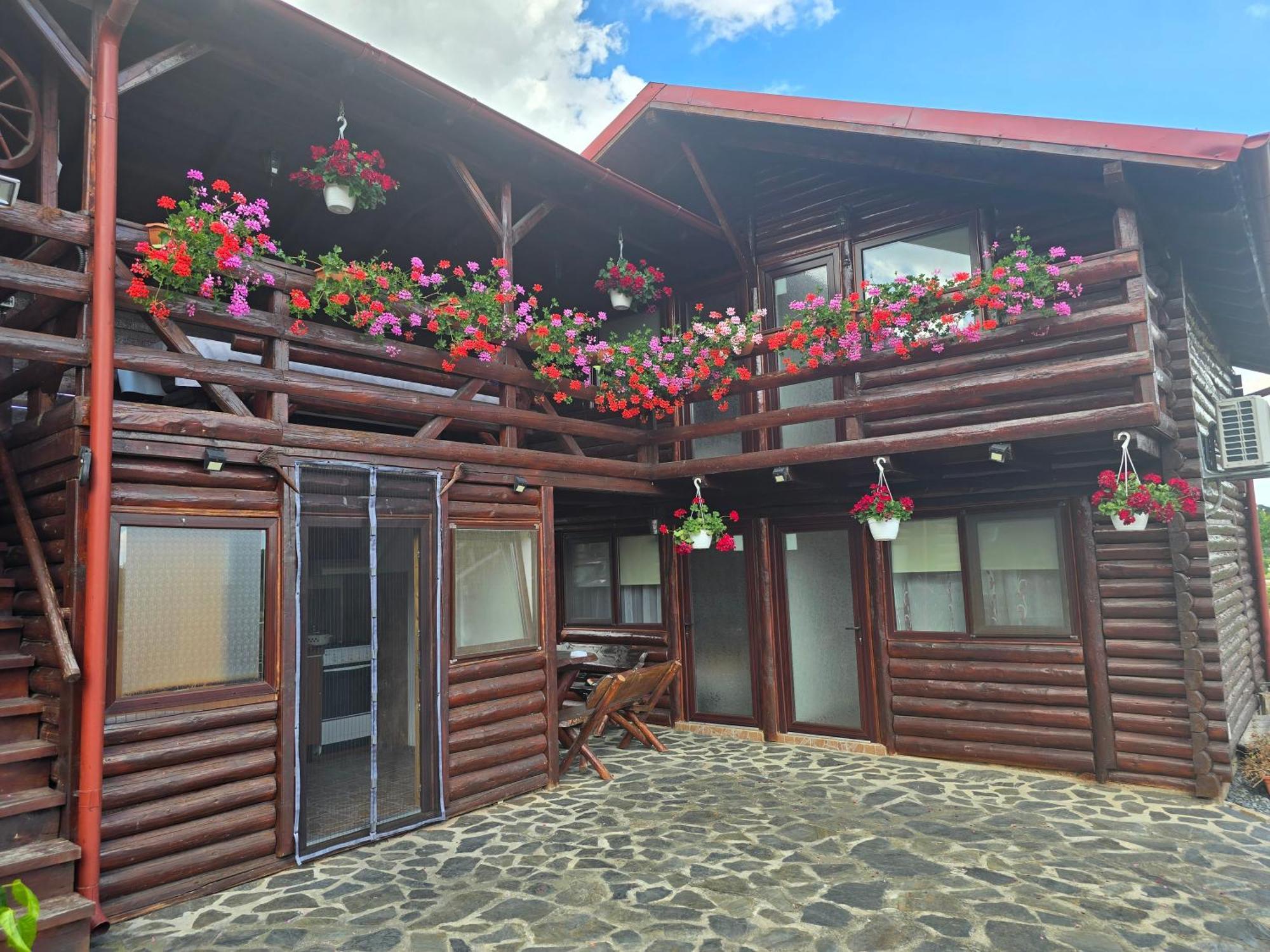 Casa Baciu Villa Turda Exterior photo